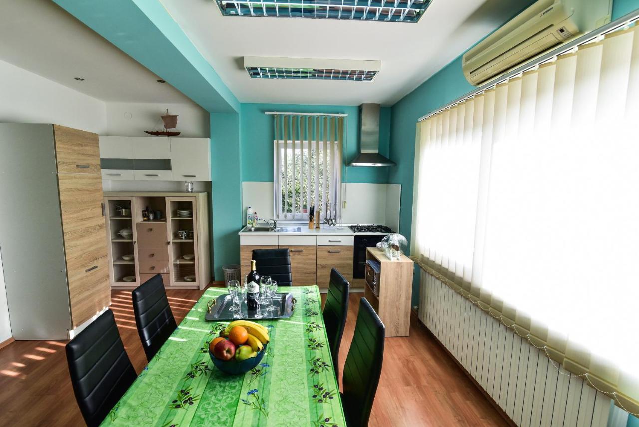L&L Holiday Apartment Zadar Exteriör bild