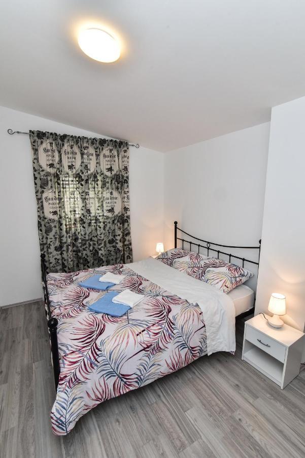 L&L Holiday Apartment Zadar Exteriör bild